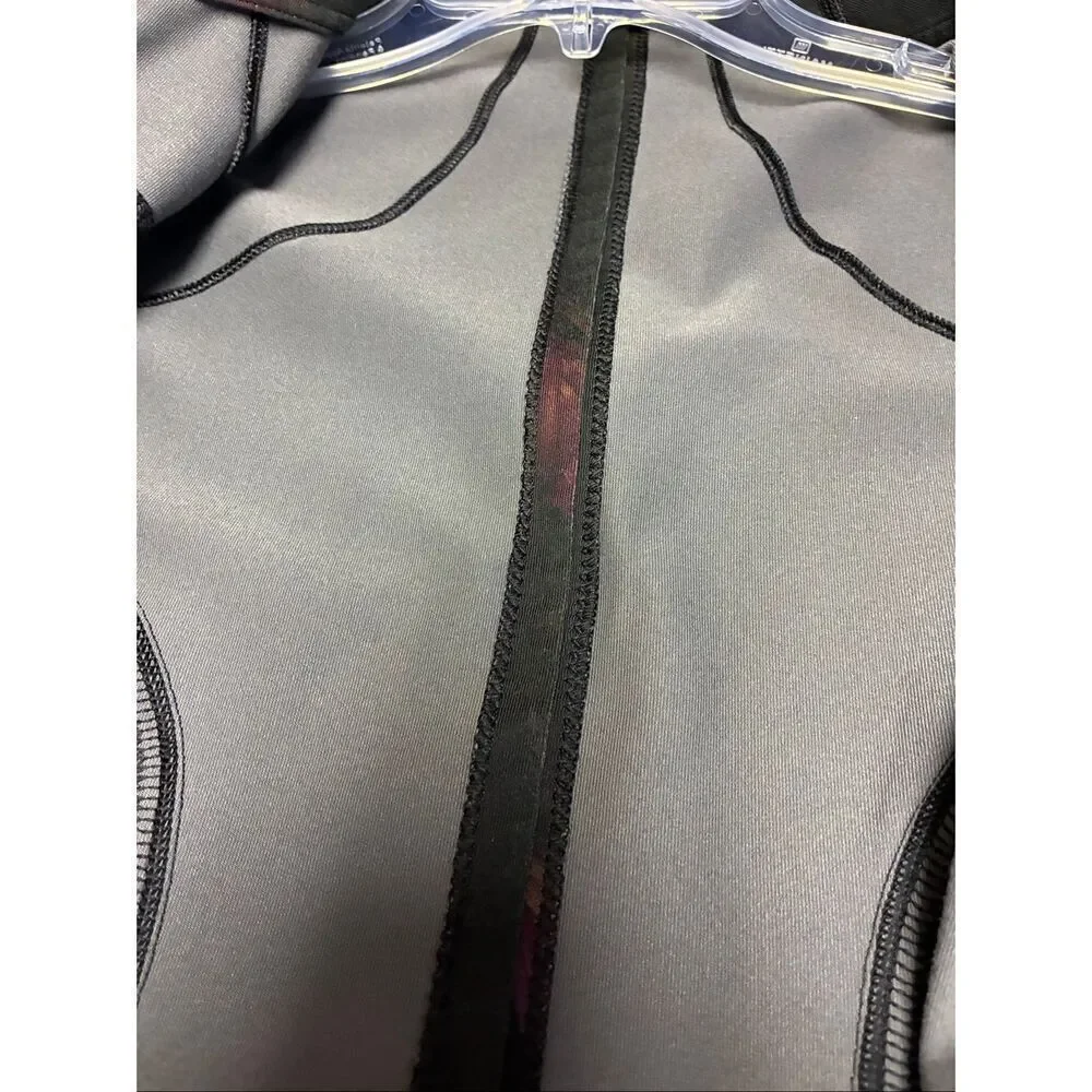 Lululemon Forme Define Jacket in Midnight Iris Multiple Floral Size S